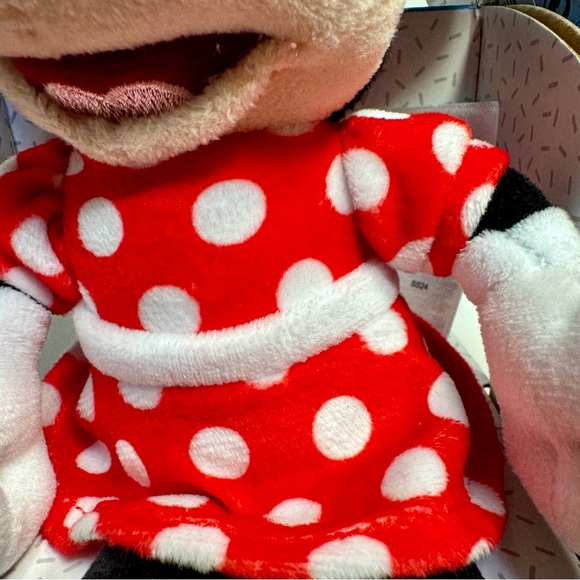 NWT. Disney Primark shoulder plush. Minnie Mouse shoudler plush - Picture 10 of 11